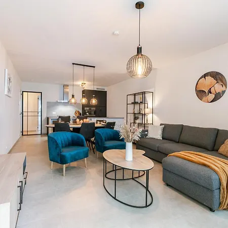 New With Parking And Direct Access To The Dike Apartament
