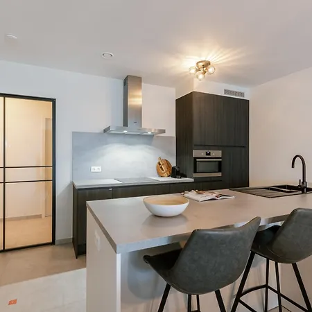 Apartament New With Parking And Direct Access To The Dike Ostenda